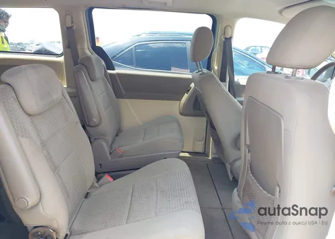 2010 Chrysler Town & Country Lx from USA, damaged, VIN 2A4RR4DE9AR149244